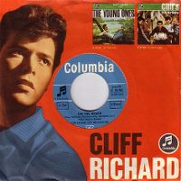 Cover Cliff Richard - On The Beach