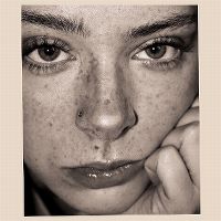 Cover Holly Humberstone - Falling Asleep At The Wheel